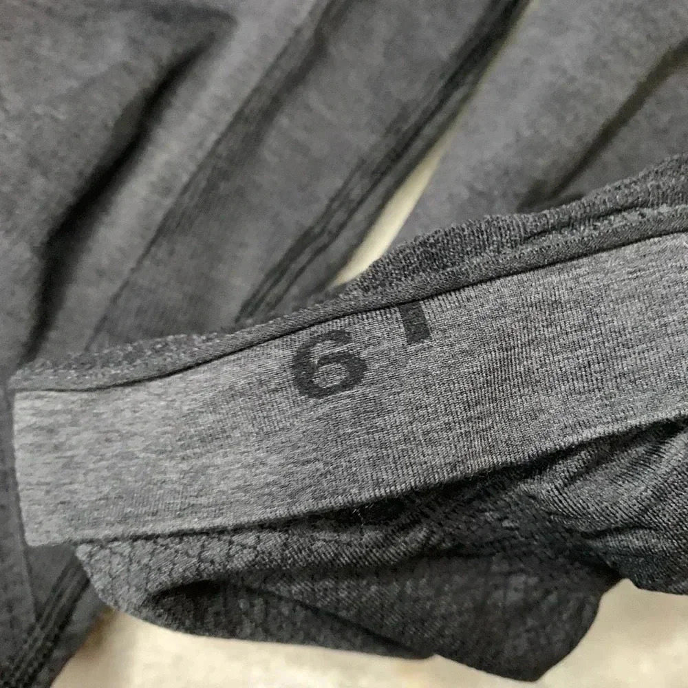 Lululemon in the flow crop 11 - Picture 10 of 10